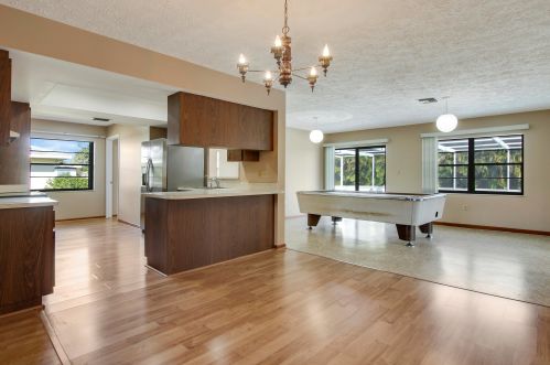 2599 Westmoreland Blvd, Fort Pierce FL  34952-5382 exterior