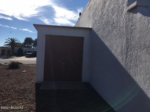 211 Paseo De Golf, Green Valley AZ 85614-3316 exterior