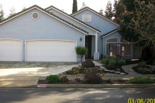 2460 Carmichael Way, Turlock CA  95382-9136 exterior