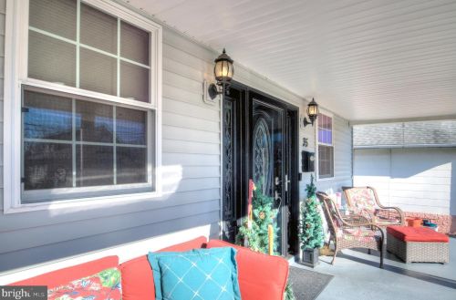 35 Collingswood Ave, Camden NJ 08107-1243 exterior