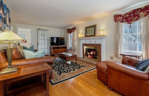 119 Bridle Path Rd, Springfield MA 01118-1846 exterior