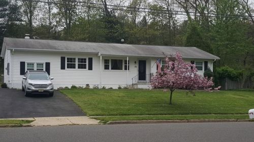 31 Birch Dr, Jackson Twp NJ  08527-1325 exterior