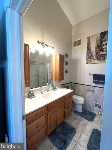 8124 Brightridge Ct, Ellicott MD 21043-6988 exterior