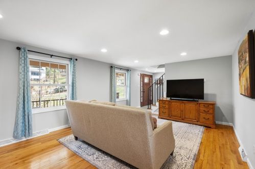 2360 Hidden Timber Dr, Pittsburgh PA 15241-3310 exterior