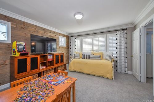 11307 Brookfall Ct, Riverside CA 92505-5135 exterior