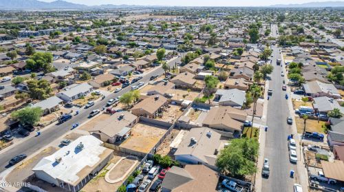 6340 Berkeley Rd, Phoenix AZ 85035-4620 exterior