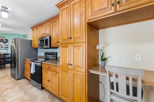 709 Dorchester St, Fort Pierce FL  34983-8762 exterior