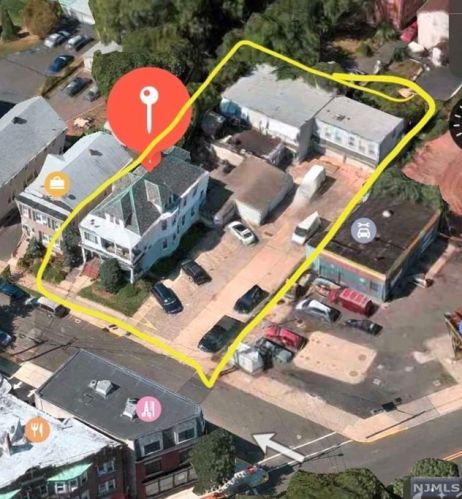 55 Clinton Pl, East Rutherford NJ 07073-1323 exterior