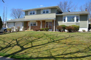 75 Coventry Cir, Piscataway, NJ 08854-5249