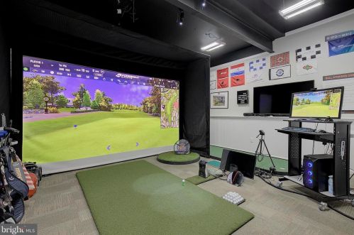 60 Radcliffe Dr, Huntingtown MD 20639-8701 exterior