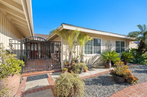 2716 Puente St, Fullerton CA  92835-2722 exterior