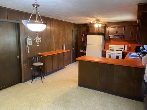 155 Grv St, Providence RI 02909-1105 exterior