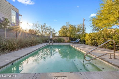 3605 3rd St, Tucson AZ  85716-4609 exterior