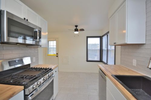 2321 60th St, Milwaukee WI  53219-2129 exterior