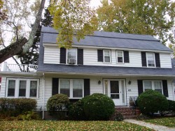 41 Vineyard Rd, Newton, MA 02459-1003