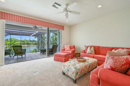 4817 Keswick Way, Naples FL 34105-6626 exterior