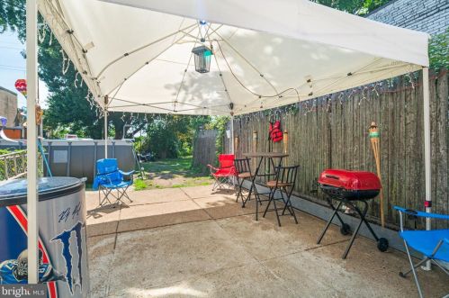 6037 Keystone St, Philadelphia PA 19135-4217 exterior