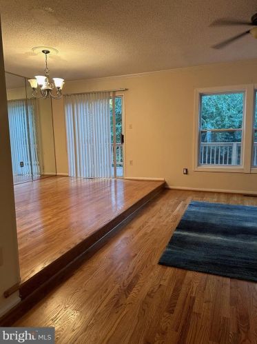 10904 Pebble Run Dr, Silver Spring MD 20902-3685 exterior