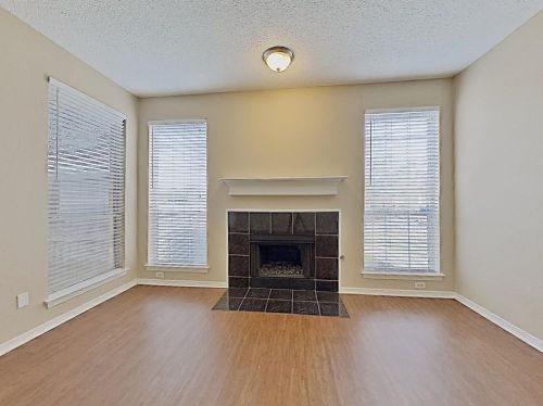 4008 Briarbend Rd, Dallas TX  75287-3901 exterior