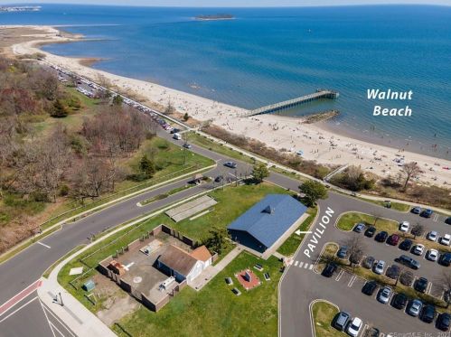 31 Chatham Ave, Milford, CT 06460-5627