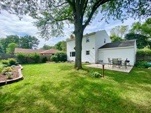 1700 Adams St, Grand Rapids MI 49506-3908 exterior