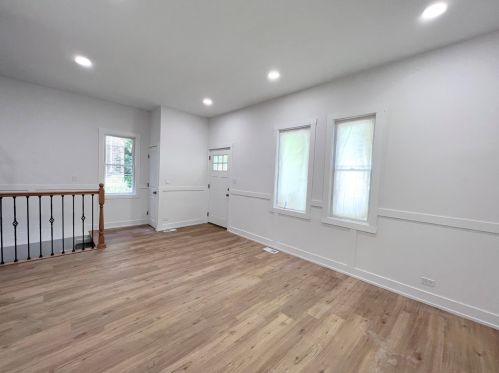 7928 Muskegon Ave, Chicago IL  60617-1423 exterior