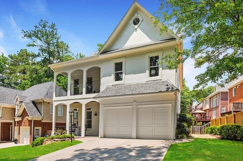 1076 Childers Rd, Atlanta GA  30324-2701 exterior