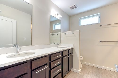 3206 Mary St, Pittsburgh PA  15203-2557 exterior