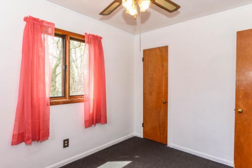 1901 Junction Ave, Kalamazoo MI  49048-1622 exterior