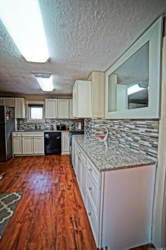 6 Hoffman St, Middletown NY 10940-5218 exterior