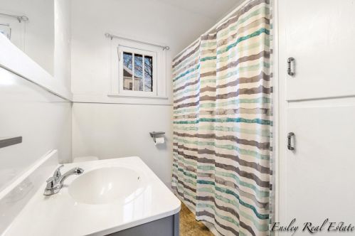 73 Grant St, Cedar Springs MI 49319-5129 exterior