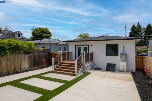 1539 Blake St, Berkeley CA 94703-1830 exterior