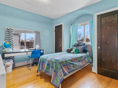 1749 47, Milwaukee WI 53208-1710 exterior