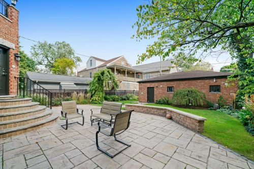 3753 Tripp Ave, Chicago IL 60803-1832 exterior