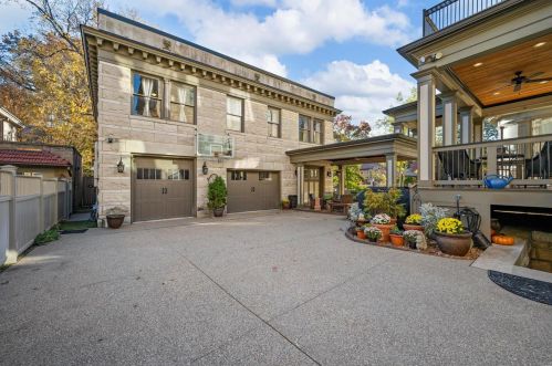 36 Portland Pl, Saint Louis MO 63108-1242 exterior