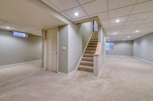 27526 Rolling Pines Ct, Lawton MI 49065-8601 exterior