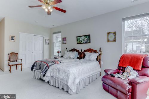 84 Warwick Way, Southampton NJ 08088-1122 exterior