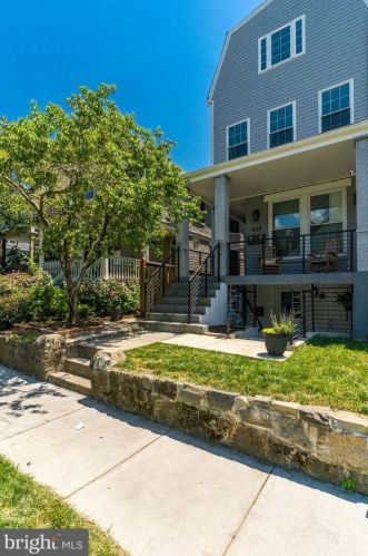 824 Varnum St, Washington DC  20011-7232 exterior