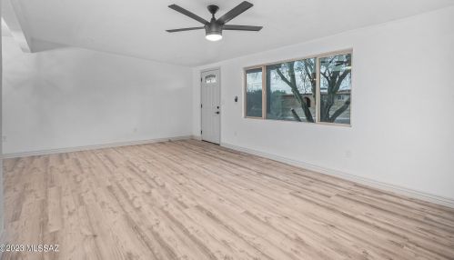 4121 Mars St, Tucson AZ 85741-1872 exterior