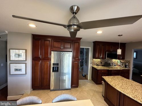 2269 Pne Rd, Huntingdon Valley PA 19006-4028 exterior