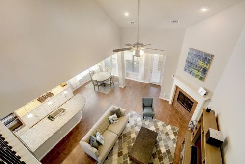 829 Catalina Ln, Austin TX 78737-4715 exterior