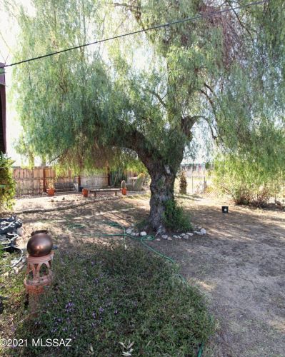 8116 Beverly St, Tucson AZ 85710-5930 exterior