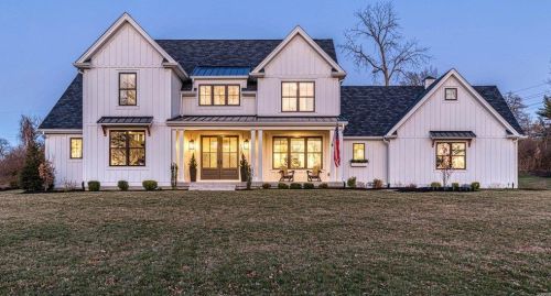 100 Ladue Meadows Ln, Saint Louis MO 63141-7503 exterior