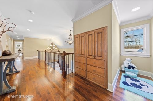 540 Kenilworth Ave, Elmhurst IL 60126-4445 exterior