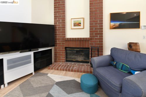 1807 Evalane Way, Concord CA 94519-2356 exterior