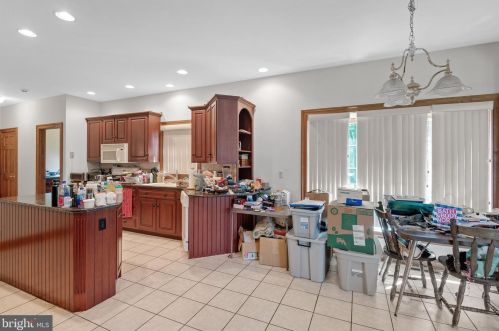 2091 Mallard Dr, Lancaster PA 17601-5457 exterior