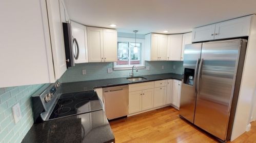 16 County St, Peabody MA 01960-5208 exterior