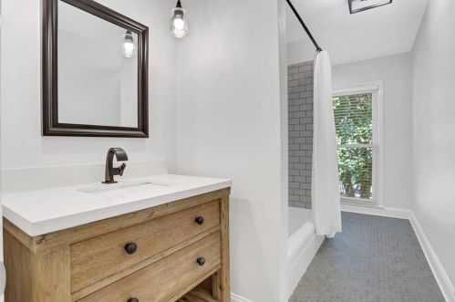 1189 Dunwoody Knl Dr, Atlanta GA 30338-3218 exterior