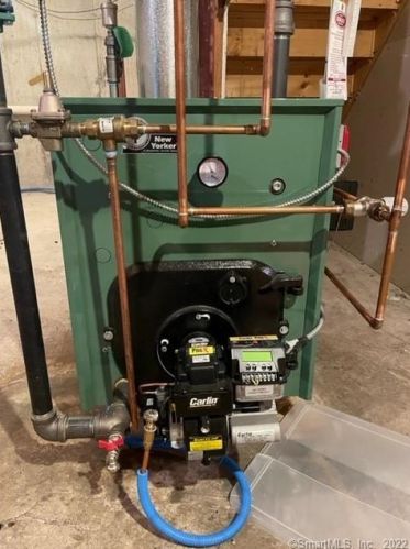 20 Frd Ln, Torrington CT 06790-7402 exterior