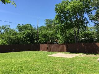 10563 Dawn Dr, Dallas TX  75228-2805 exterior